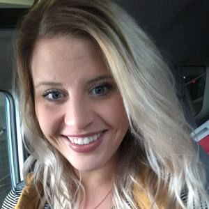 Meet your Posher, Alicia